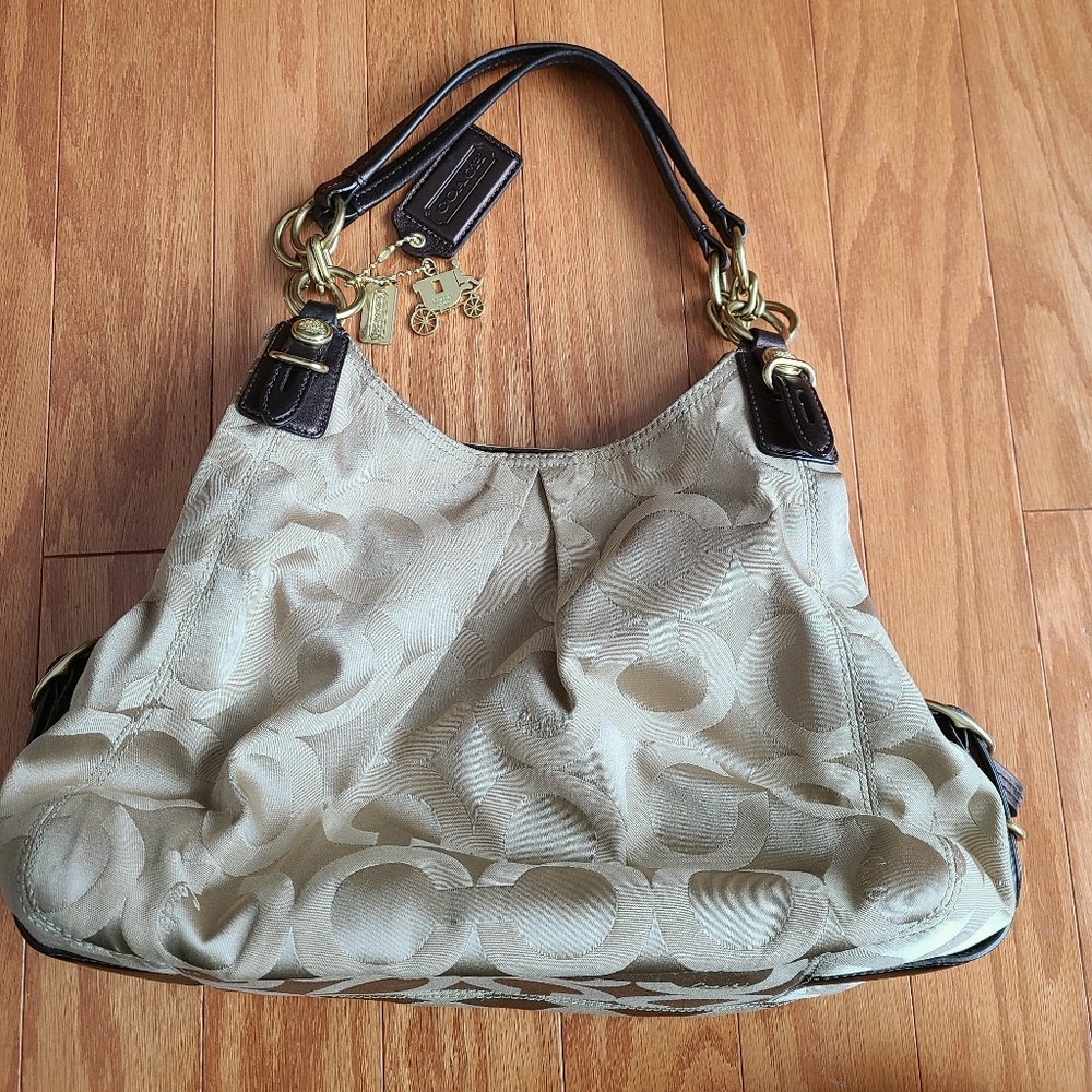 Coach shoulder bag